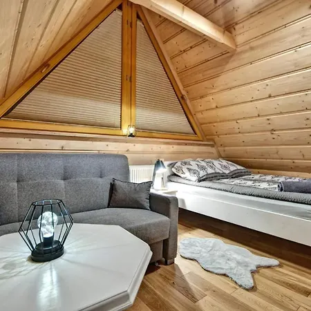 펜션 Drewniany Luxury Dabrowa 자코파네