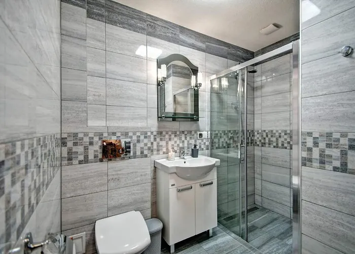 Drewniany Luxury Dabrowa בית נופש זקופאנה